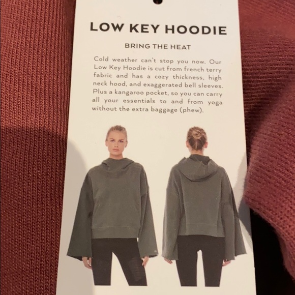 ALO YOGA LOW KEY HOODIE - Picture 4 of 7